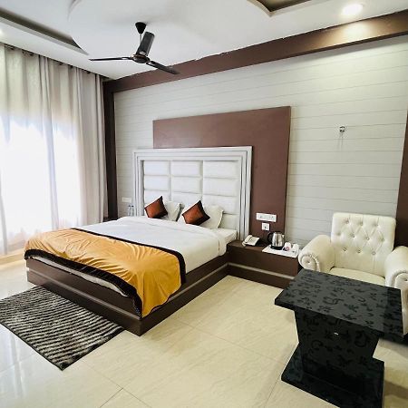 The Grand Lajja - All Staff Vaccinated Hotel Bahadrabad Exterior foto